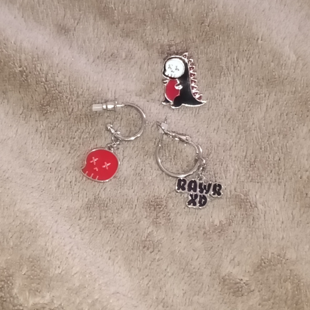 3pc. Earring set - Picture 5 of 5